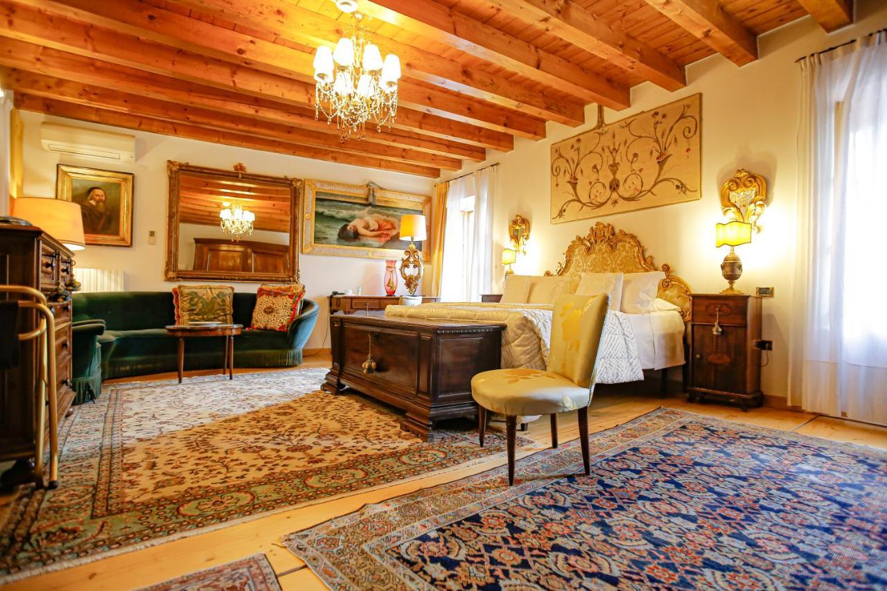 Casino Di Caccia Hotel *